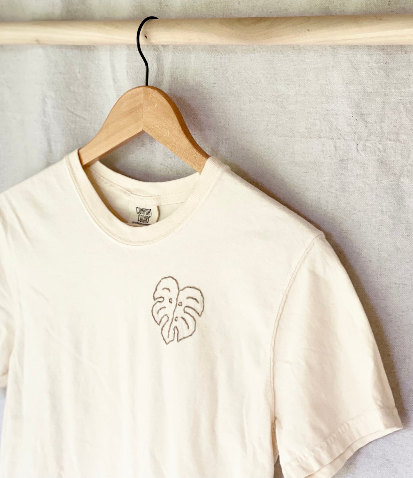 Monstera Leaf Embroidered T-shirt